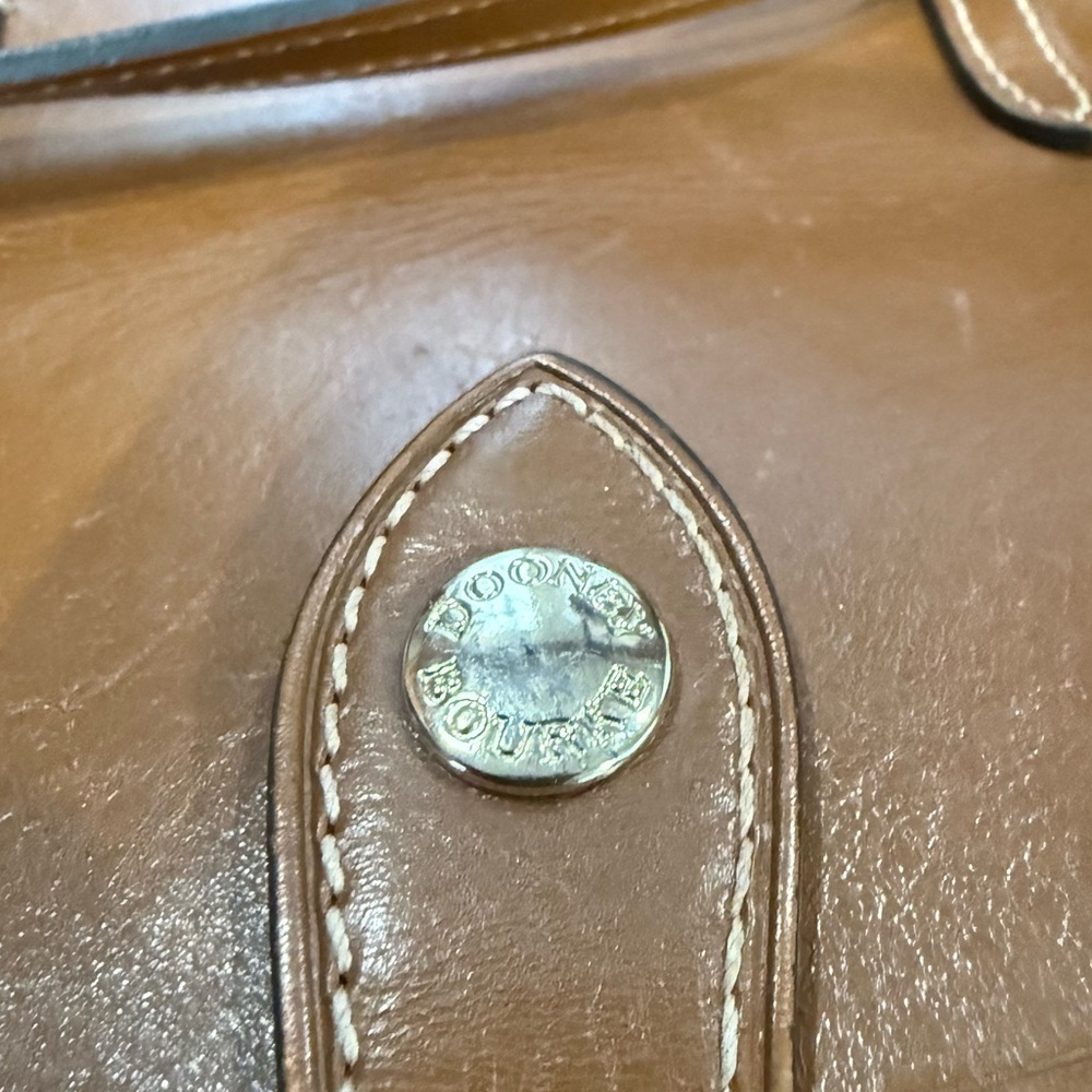 Dooney &Bourke Vintage crossbody - Picture 4 of 9